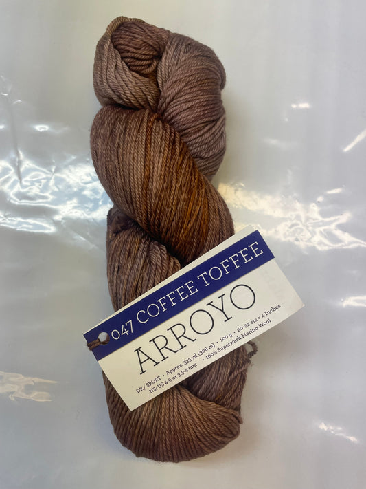 Malabrigo Arroyo Coffee Toffee-047